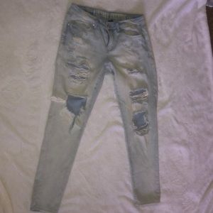 Juniors distressed vintage jeans